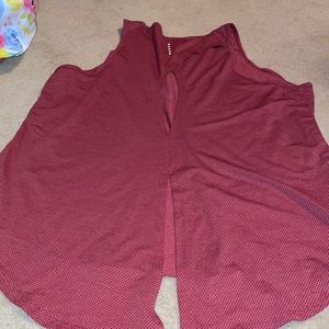 Athletic open split back workout top